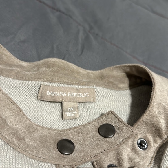 Banana Republic Cream Velvet shoulder  Zip Up Jacket - Picture 3 of 9